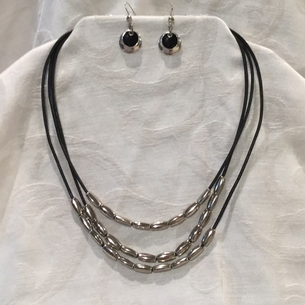 💜  Black & silver set